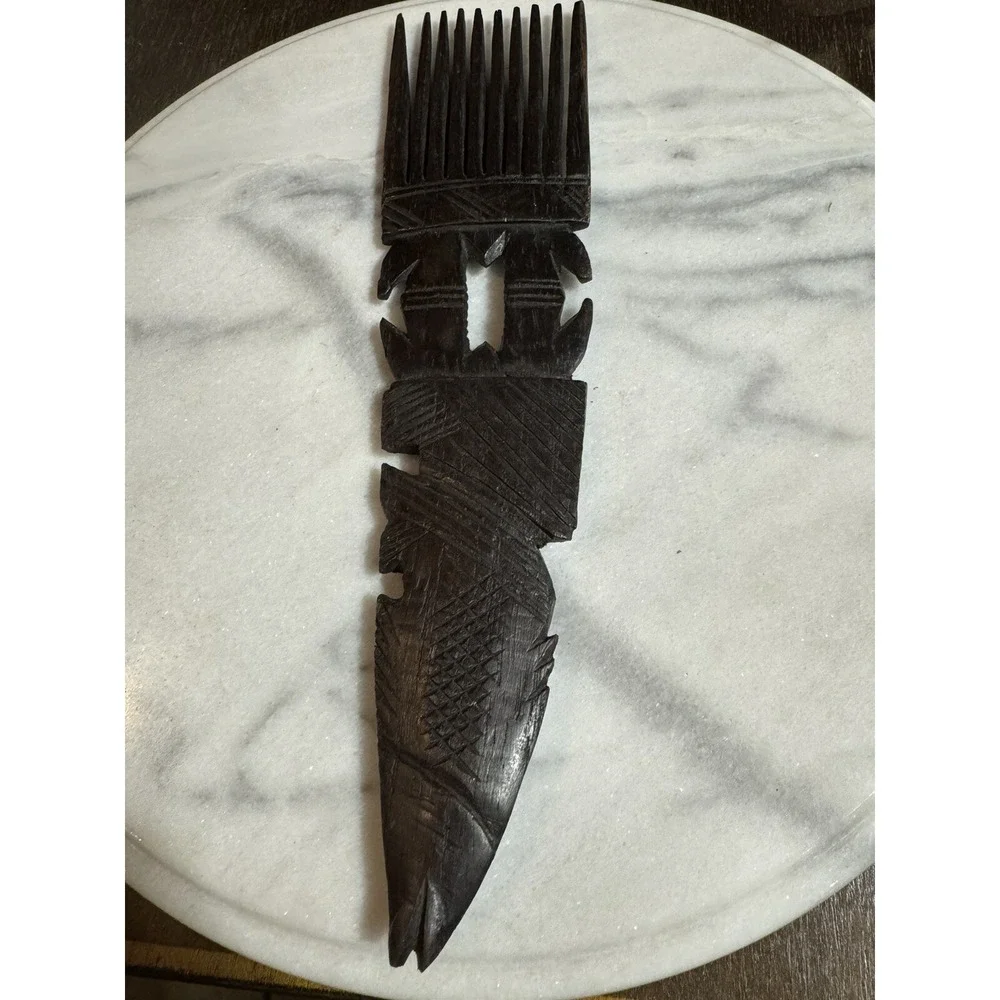 Hand Carved Ebony Fish Form Comb NWT. Made In Malawi